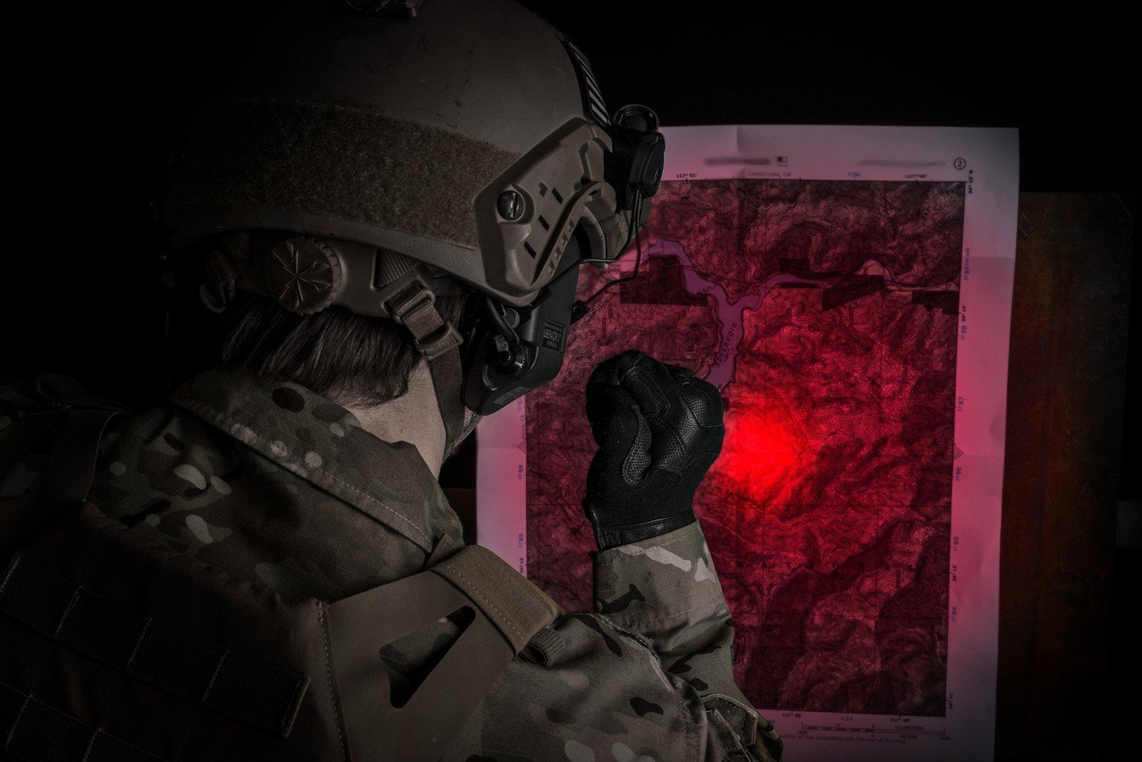 SureFire SureFire Aviator Flashlights with Dual Output Multi-Spectrum LED, White/Red (Aviator-RD)