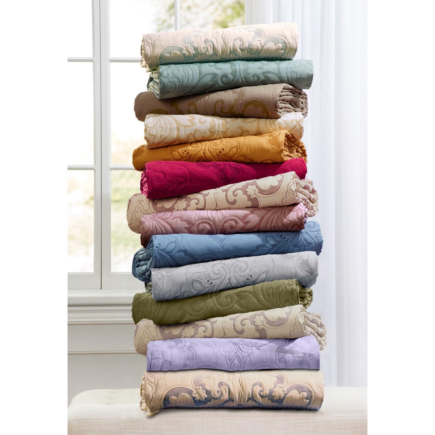 BrylaneHome BrylaneHome Bedding Lightweight All Season Modern Amelia Quilted Damask Oversized Ultra Soft Bedspread - King, Pale Rose Pink