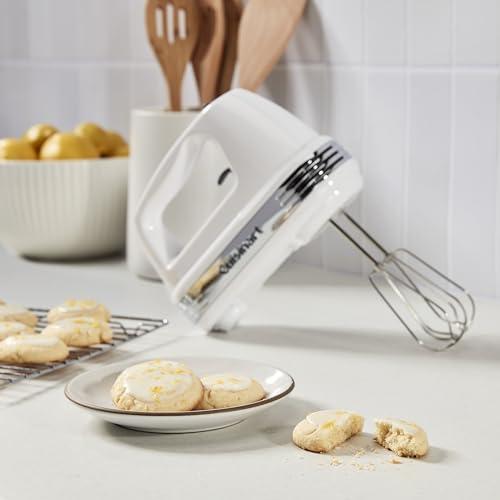 Cuisinart Cuisinart HM-90S Power Advantage Plus 9-Speed Handheld Mixer with Storage Case, White