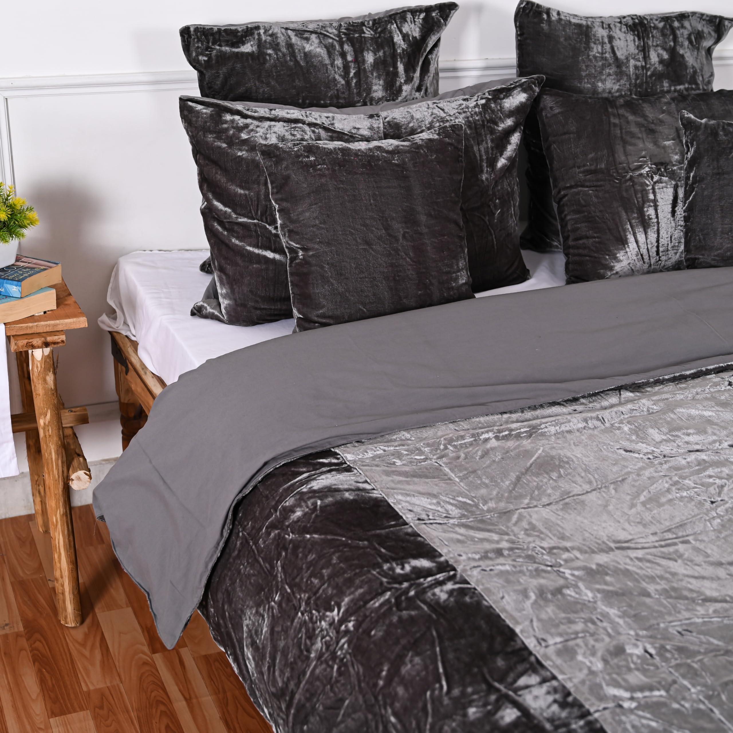DecorAvenue DecorAvenue Ultra-Luxe Crushed Velvet Duvet Cover, Boho Bedding UO Comforter Bedding Donna Cover,3 Pc Duvet Set, Velvet Bedding Set (Grey,California King 98\" x 104\")