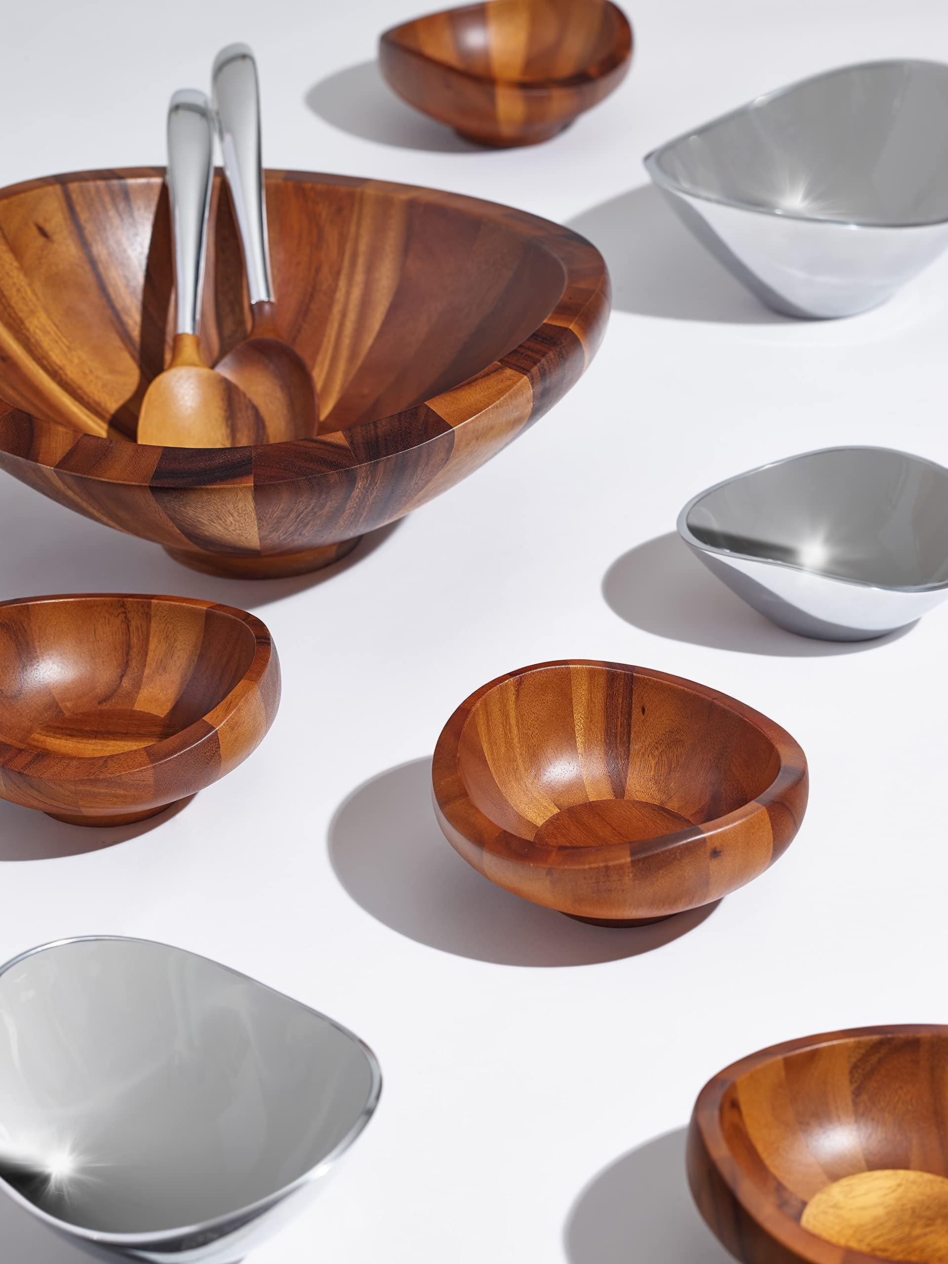 nambe Nambe Tri-Corner Salad Bowl | Chilled Serving Dish for Side Dishes, Pasta, Guacamole | Prep-Ahead-Bowl Can Be Heated or Chilled | 9-Inch | Made of Metal Alloy (Silver)