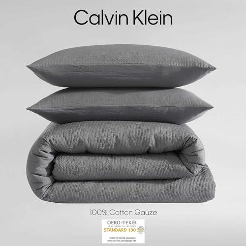 Calvin Klein Calvin Klein - King Duvet Cover Set, Super Soft Textured Bedding with Matching Shams, Reversible Home Decor, Oeko-Tex Certified (Seersucker Dark Grey, King)