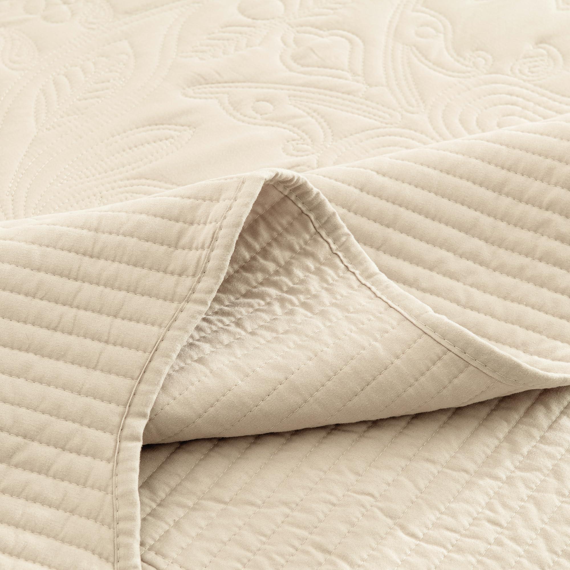 HoneiLife HoneiLife Oversized King Bedspreads - California king Quilt 120x120,4-Piece Cal King Quilt Sets,Rustic Bedding Sets King Size,Reversible Coverlets Lightweight Bed Cover for All Season Use-Beige