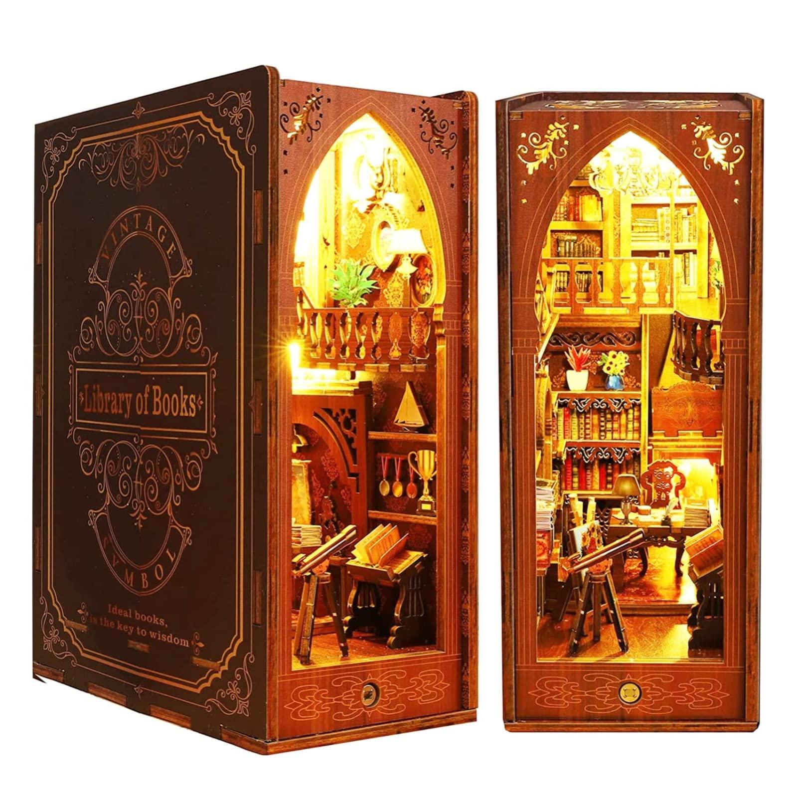 ROCOXIA ROCOXIA DIY Book Nook Kit, Booknook Shelf Insert Book Nook DIY Miniatures Kit Light Up Bookends Book Nooks DIY Dollhouse Bookshelf Insert Kit for Adults (Library of Books)