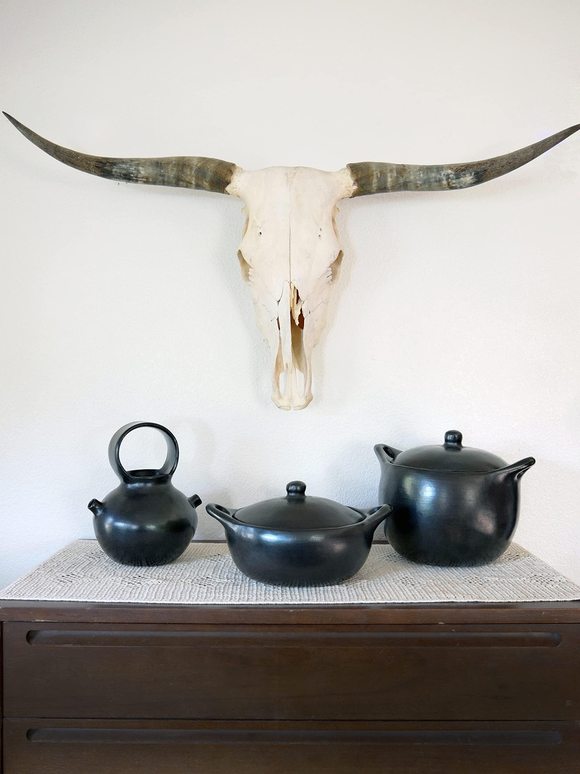 Toque Blanche Toque Blanche Authentic Chamba Black Clay Casserole Pot Gift for Men & Women Rustic Cooking Dish with Handles & Lid, Ideal for Soups, Stews, Curry, Indian & Asian Dishes, 4.5-Quart Small Pot