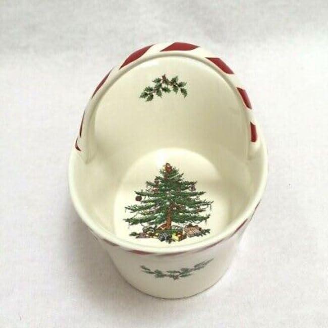 Spode Spode Christmas Tree Candy Basket, 6.5-Inch Candy Bowl with Peppermint Handle for Holiday Snacks, Earthenware Christmas Gift, Festive Holiday Serveware & Holiday Display Bowl, Seasonal Dcor