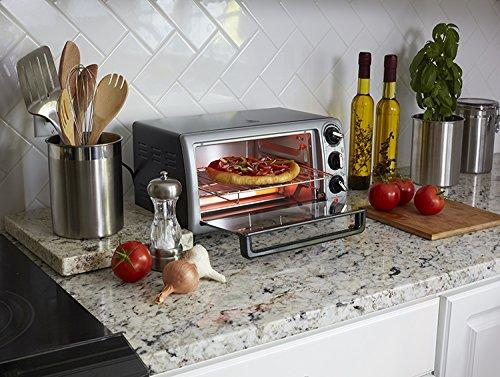 Proctor Silex Proctor Silex 4-Slice Modern Countertop Toaster Oven with Bake Pan, Black (31122)