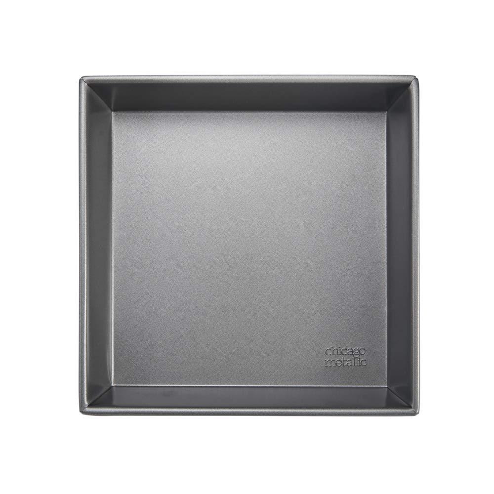Chicago Metallic Chicago Metallic Commercial II Non-Stick 9-Inch Square Cake Pan. Make traditional square cakes or layer cakes, brownies, casseroles, and more,