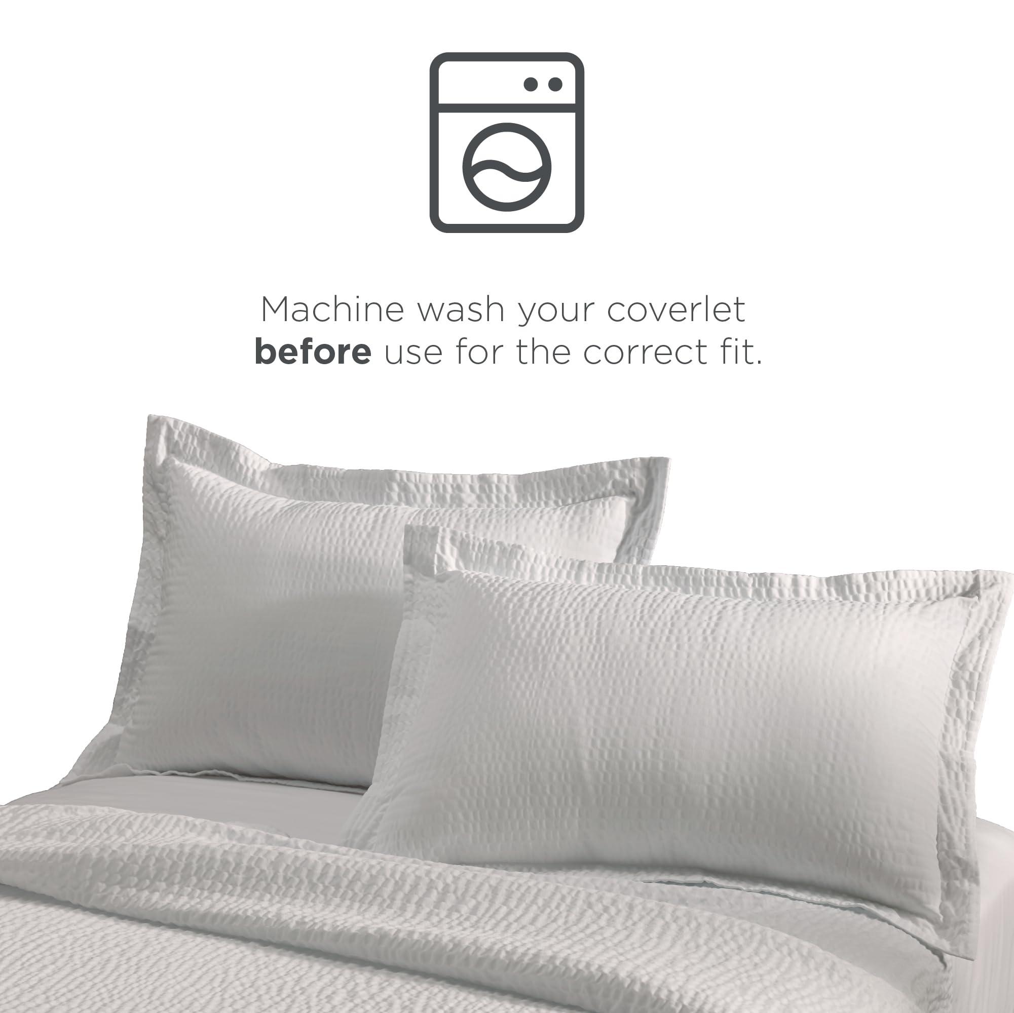 Courtyard by Marriott Courtyard by Marriott Textured Coverlet - Lightweight Coverlet with Wash-Activated Ripple Texture Exclusively for Courtyard - White - Queen, Perfect for Warmer Temperatures, Breathable