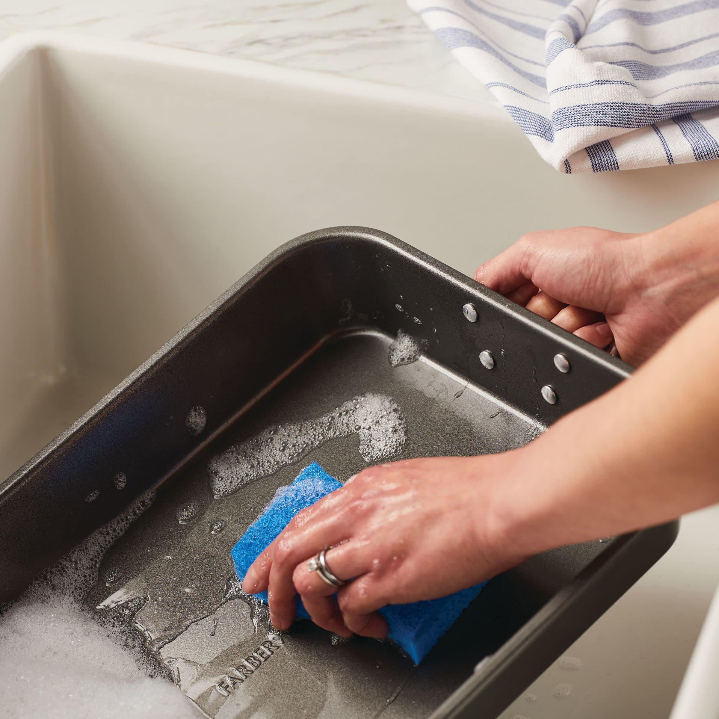 Farberware Farberware Bakeware Nonstick Steel Roaster with Flat Rack, 11-Inch x 15-Inch, Gray