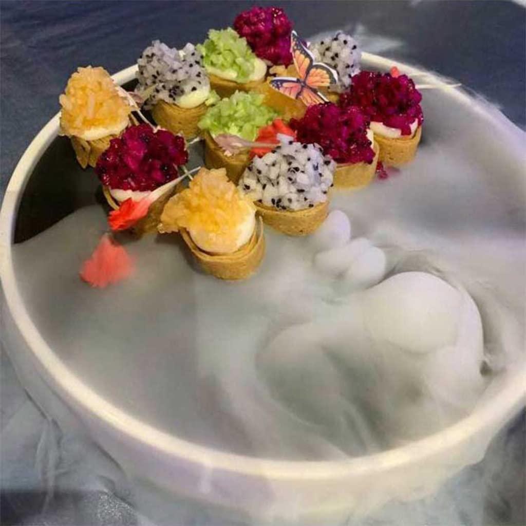 TAHUSA Personality Creative Dry Ice Tableware Ceramics Serving Platter Molecular Cuisine Serving Dishes for Restaurant Black,white (Color : Style 1, Size : 9 inches)