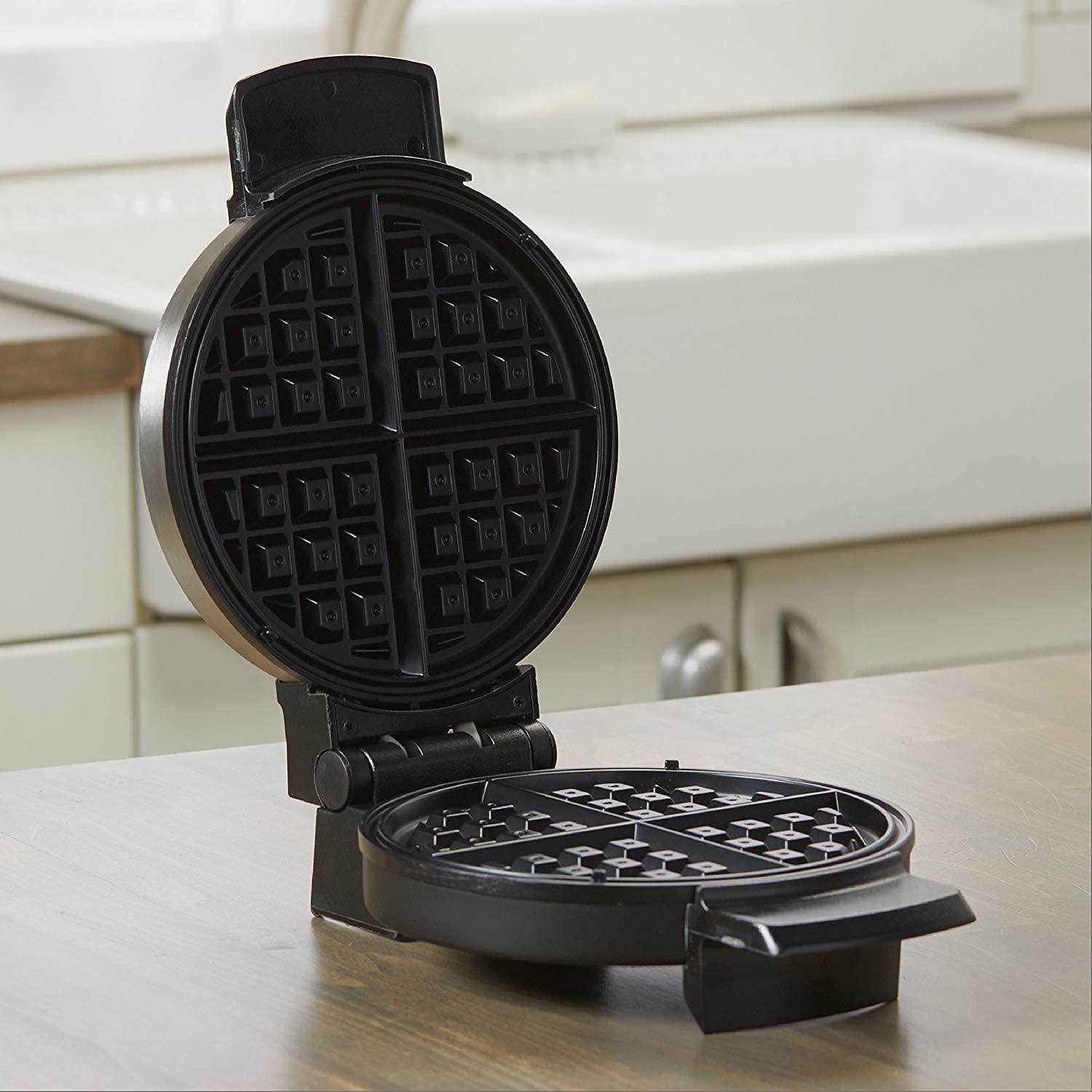 BLACK+DECKER BLACK+DECKER WMB500 Traditional Belgian-Style Waffle Maker, Stainless Steel