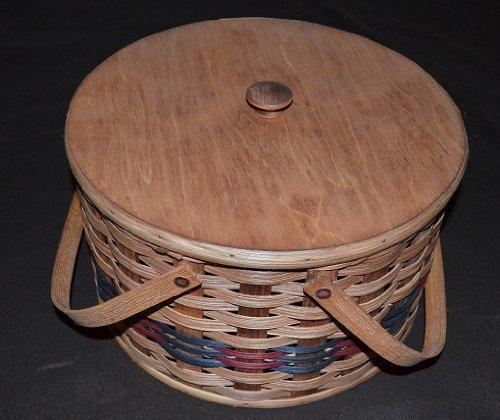 Amish Wares Amish Wares Round Double Pie Basket with Two Swivel Handles, Divider Tray and Lid - Authentic and Collectible Basket Handmade in USA