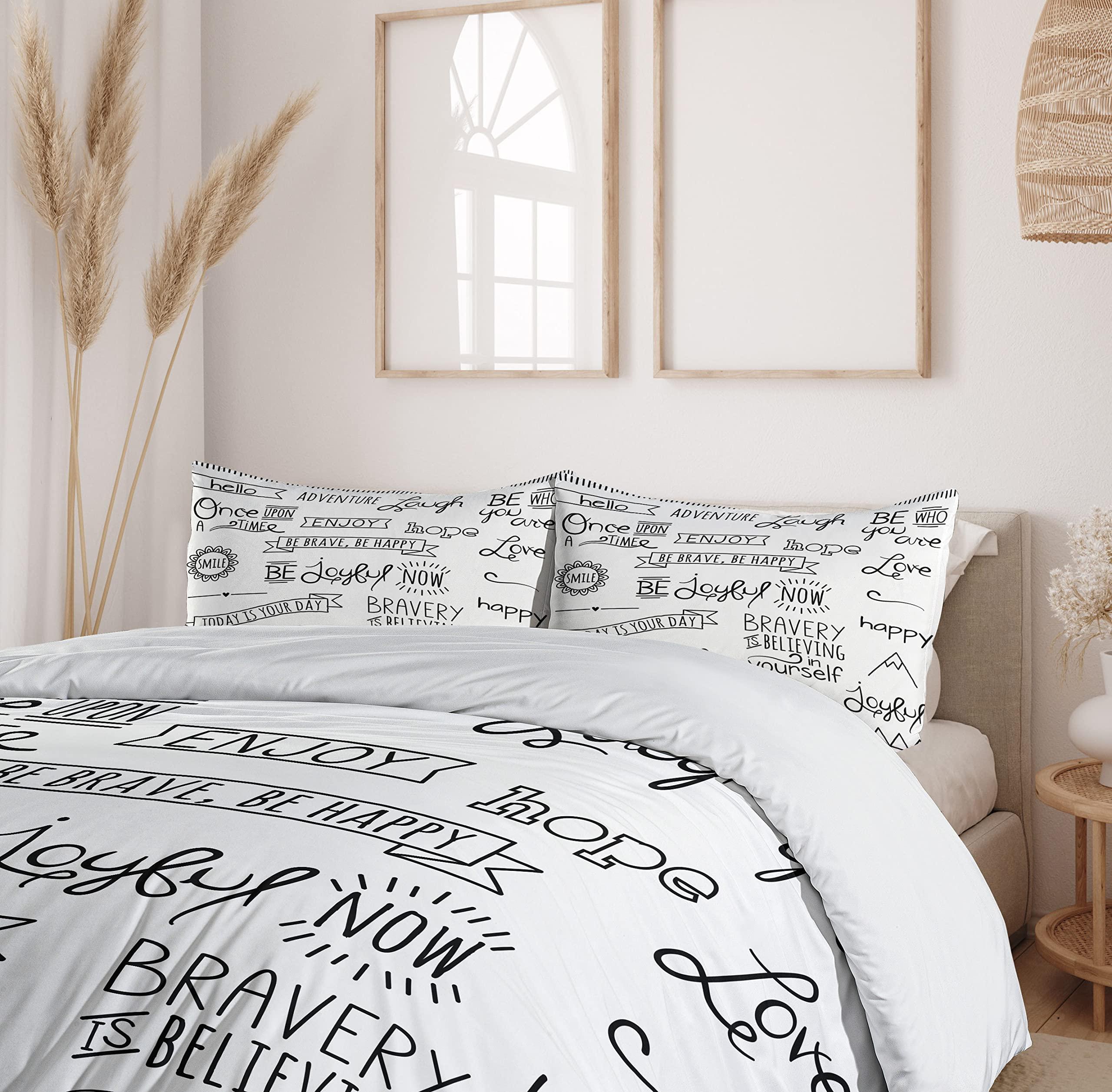 Juvale 24-Pack Mini Metal Buckets - 2-inch Small Colorful Tin Pails for Party Favors (Green, Blue, Pink, Red)