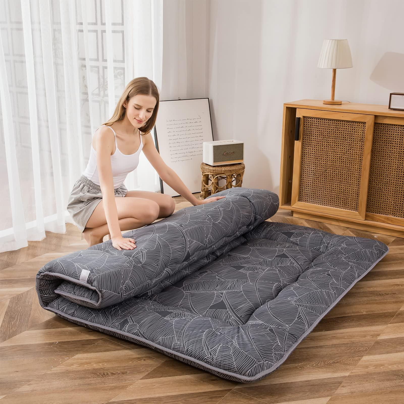 MAXYOYO Japanese Floor/Futon Mattress Thicken Sleeping Pad Roll Up Mattress Floor Lounger Bed Camping Mattress Guest Room Mattress Pad, Thick Soft and Comfortable, Black Leaf, Twin Size