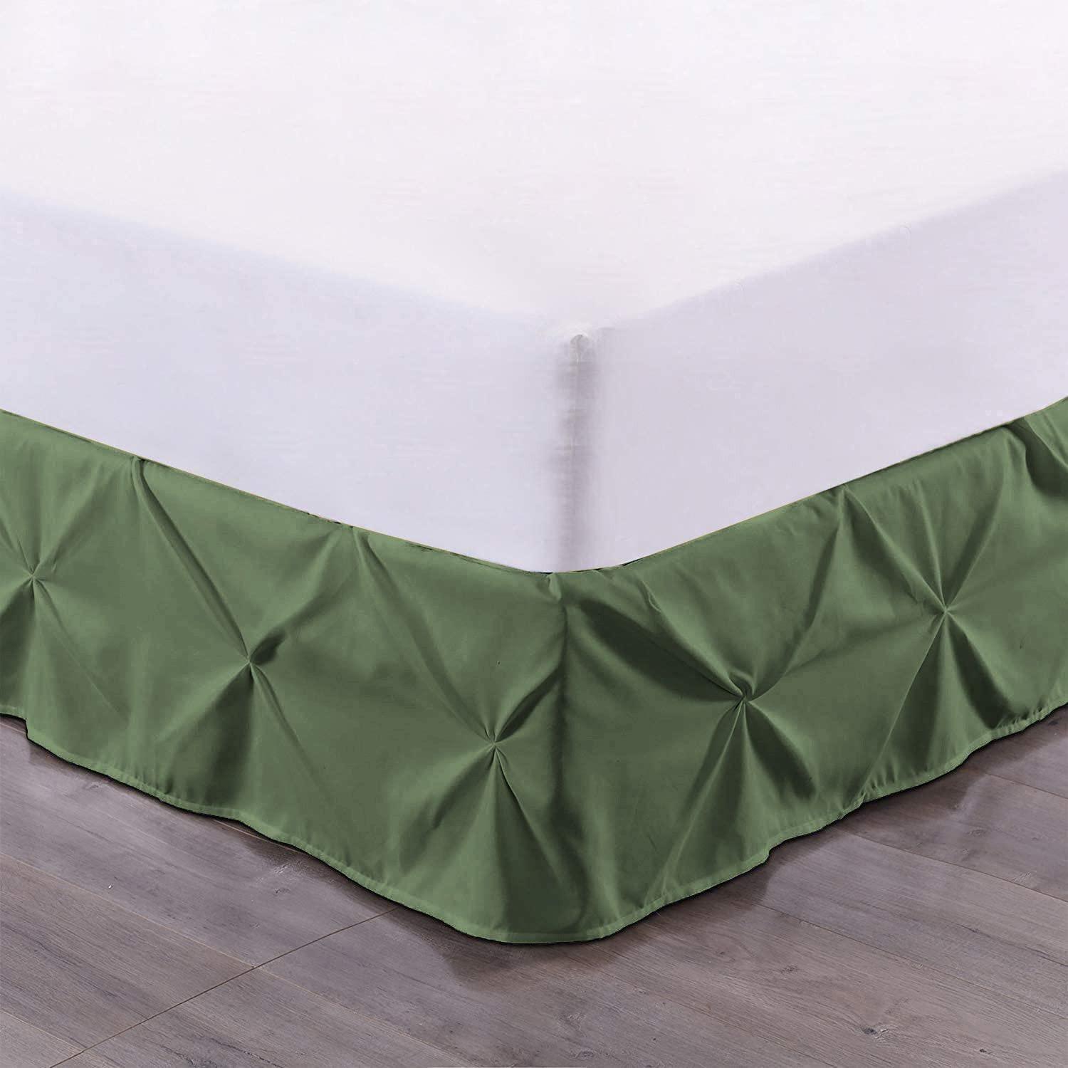 Counfeisly Counfeisly 1 Pack Rectangle Tablecloth Stain Resistant Wrinkle Free Silkly Soft Table Cloth, Satin Dining Table Cloths for Dining Room, Indoor and Outdoor Use, 60 x 120 Inches, Red