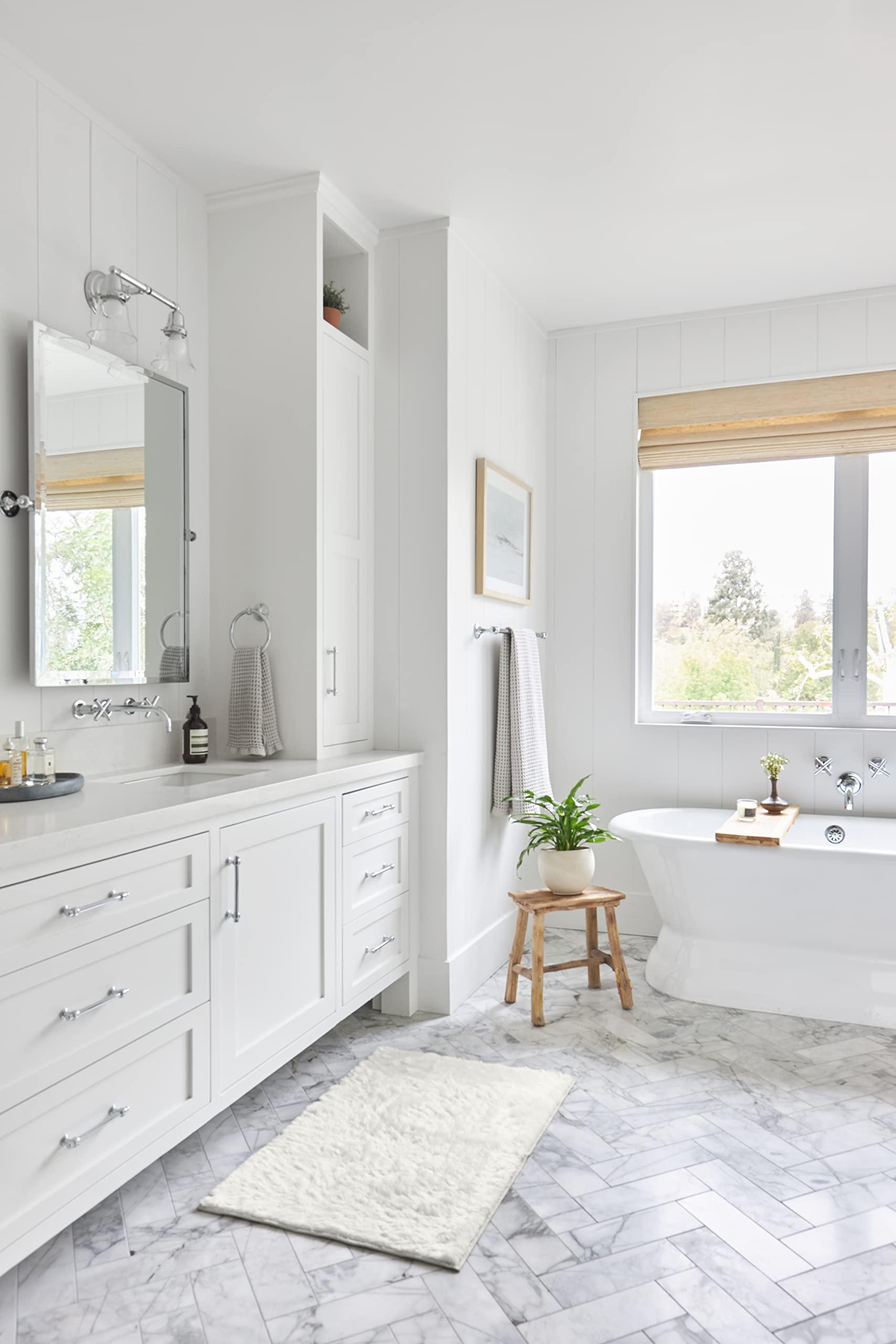 RUGGABLE Ruggable Washable Plush 2x3 Area Rug, Polar White, Premium Rugs for Living Room, Bedroom, Kitchen, Office, Classroom with Gripper Non Slip Pad