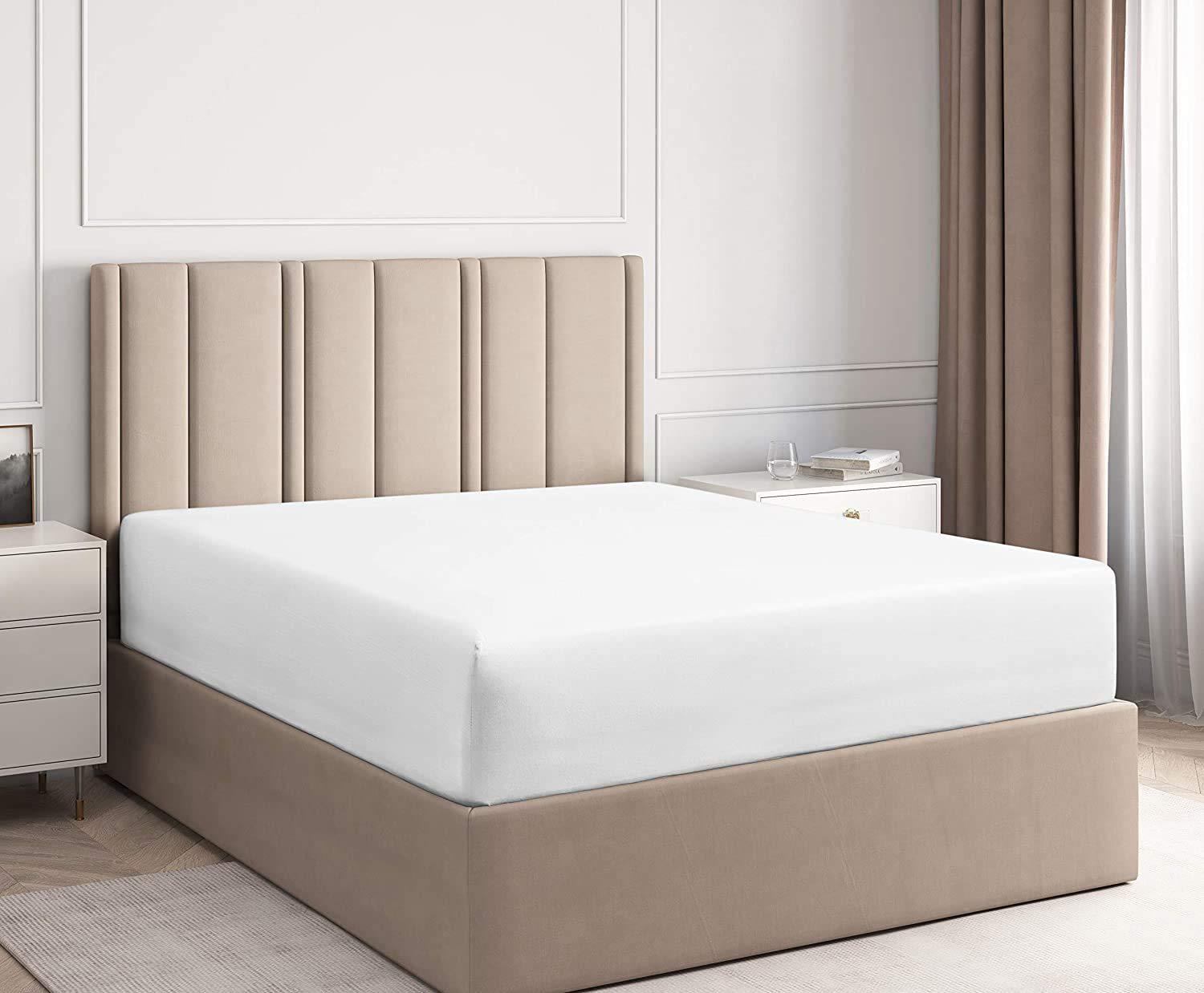 AVISHKA BEDDING Queen Size Fitted Sheet Only 60 x 80 Inches 19 Inch Deep Pocket 100% Egyptian Cotton 1 Piece Fitted Sheet Only All Around Elastic Wrinkle and Fade Resistant - White