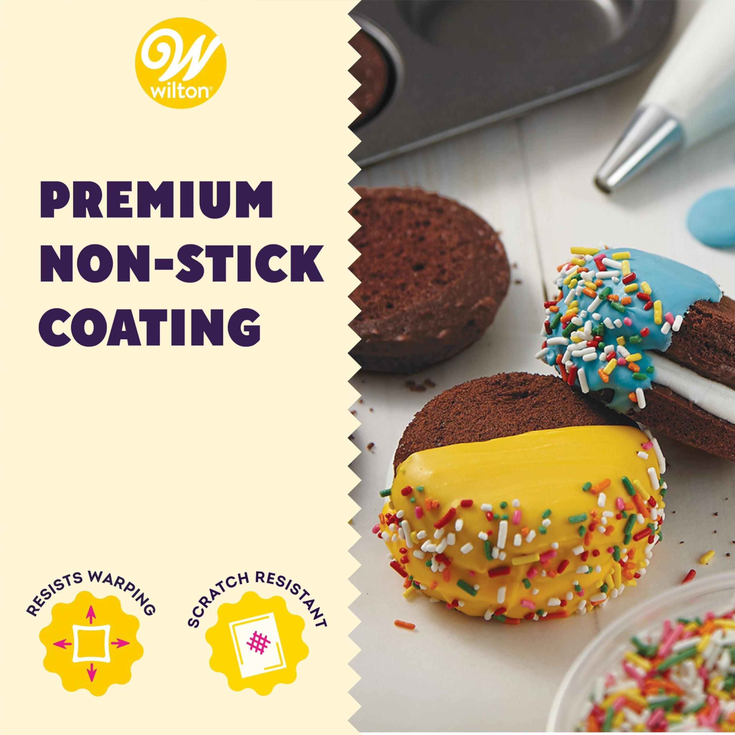 Wilton Wilton Perfect Results 12-Cavity Muffin Top Pan, Made without PFAS Non-Stick Bakeware, Scratch Resistant Baking Pan (Steel), the Must-Have Kitchen Essential.