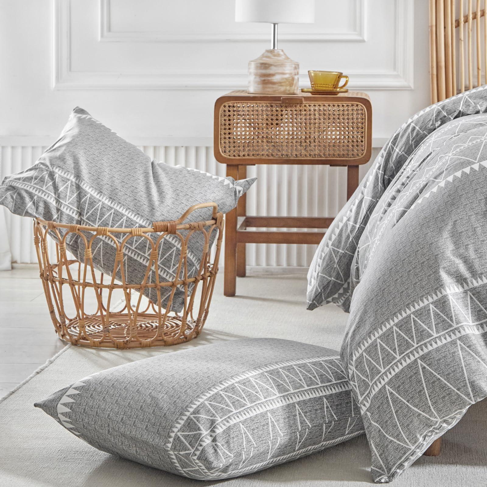 Lekesky Lekesky Duvet Cover California King, 3pc Ultra Soft Microfiber Breathable Bedding, Cal King Duvet Cover Set with Zipper Ties (1 Duvet Cover 104x98 +2 Pillow Cases)