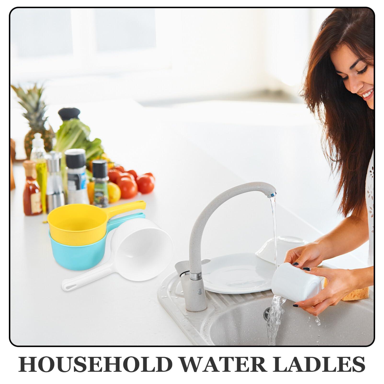 HOLIDYOYO HOLIDYOYO Japanese Plastic Water Ladle Bath Ladle Dippers, 3pcs Washing Spoons Shower Bucket Water Bath Scoop Bathroom Water Scoop Cup Home Essential Kitchen Home Tools