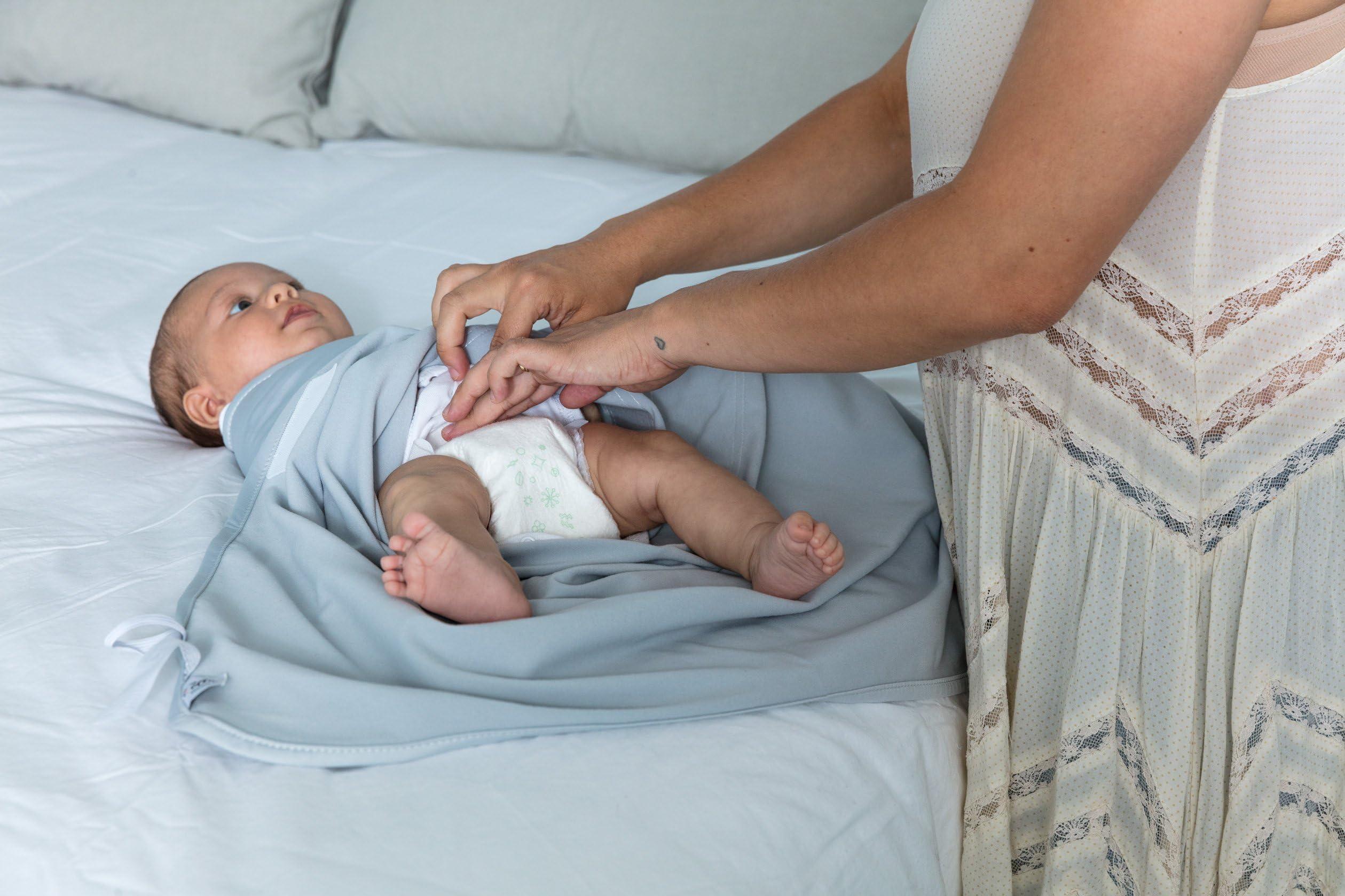 The Ollie World The Ollie Swaddle - Helps to Reduce The Moro (Startle) Reflex - Made from a Custom Designed Moisture-Wicking Material (Sky)