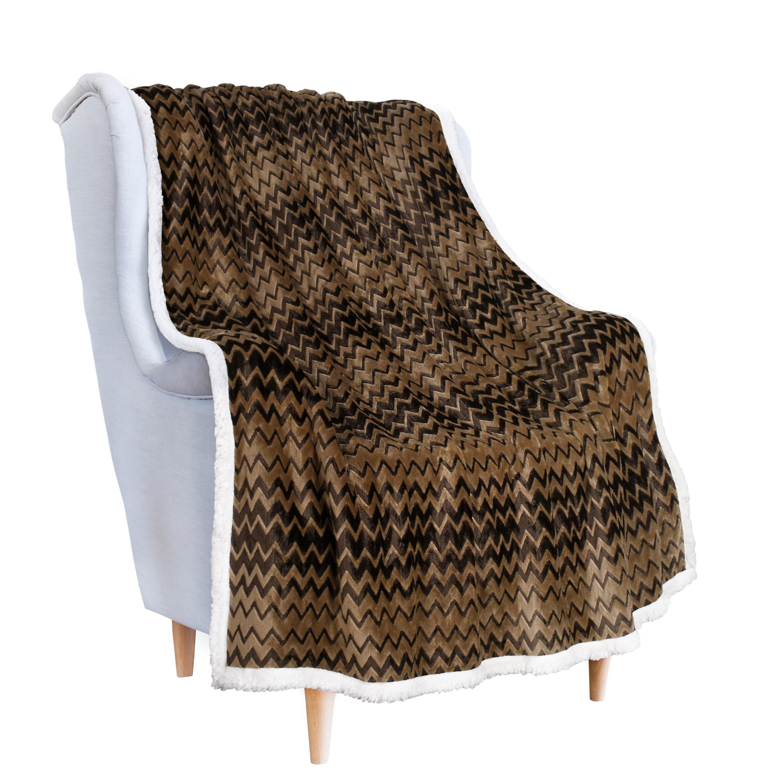 Tirrinia Christmas Throw Sherpa Blanket 50" x 60" Snowflake Pattern, Super Soft Fluffy Sherpa Throw TV Blanket Decorative Blanket for Bed Couch Holidays Blue