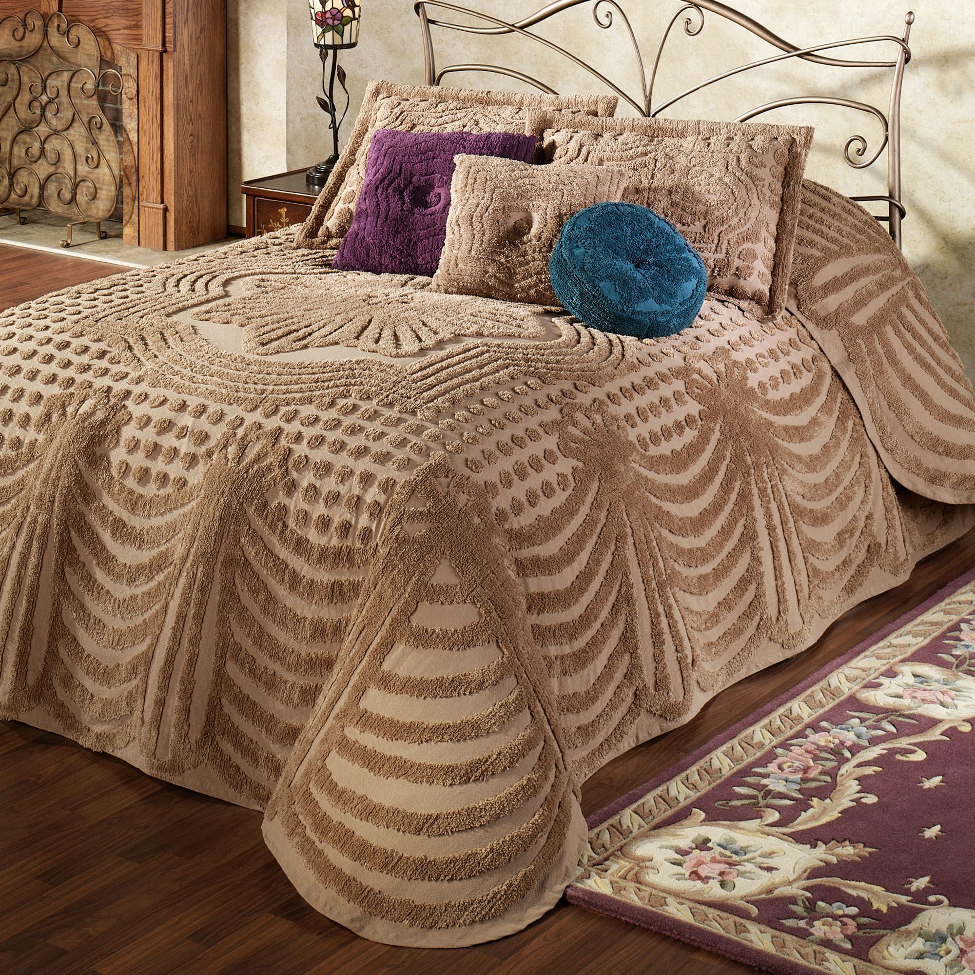 Touch of Class Touch of Class Promenade Chenille Grande Bedspread