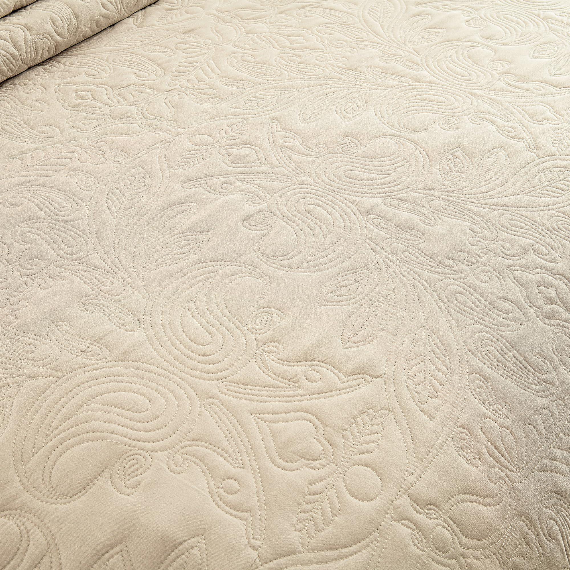 HoneiLife HoneiLife Oversized King Bedspreads - California king Quilt 120x120,4-Piece Cal King Quilt Sets,Rustic Bedding Sets King Size,Reversible Coverlets Lightweight Bed Cover for All Season Use-Beige