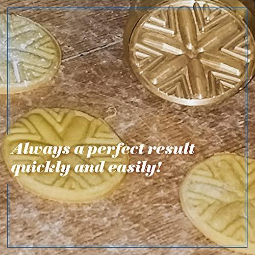 LA GONDOLA La Gondola Homemade Ravioli Stamp - Round Corzetti (Corsets) 1.97in | Italian Pasta Making Tool for Home and Business | Brass & Natural Wood | Easy to Use Ravioli Stamp | Ravioli Cutter Made in Italy