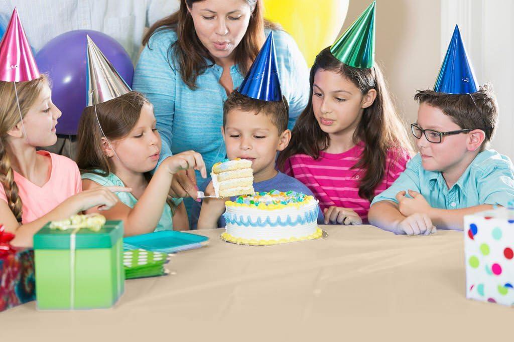 Exquisite Exquisite 54 Inch X 100 Feet Ivory Plastic Table Cover Roll in A Cut - to - Size Box with Convenient Slide Cutter. Cuts Up to 12 Rectangle 8 Feet Plastic Disposable Tablecloths