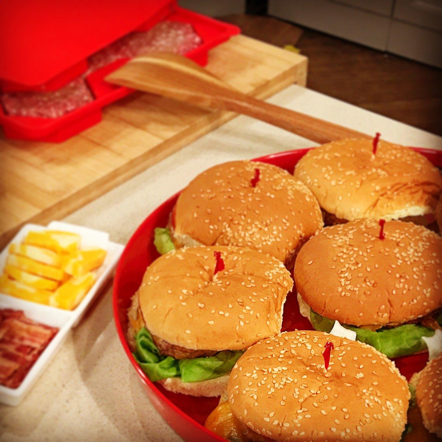 Shape+Store Shape+Store Burger Master Innovative 8-in-1 Burger Press & Freezer Container Makes 8 Quarter-Pound Burgers 32 Oz., Tasty Amazing Burgers, Easy-To-Clean & Dishwasher Safe