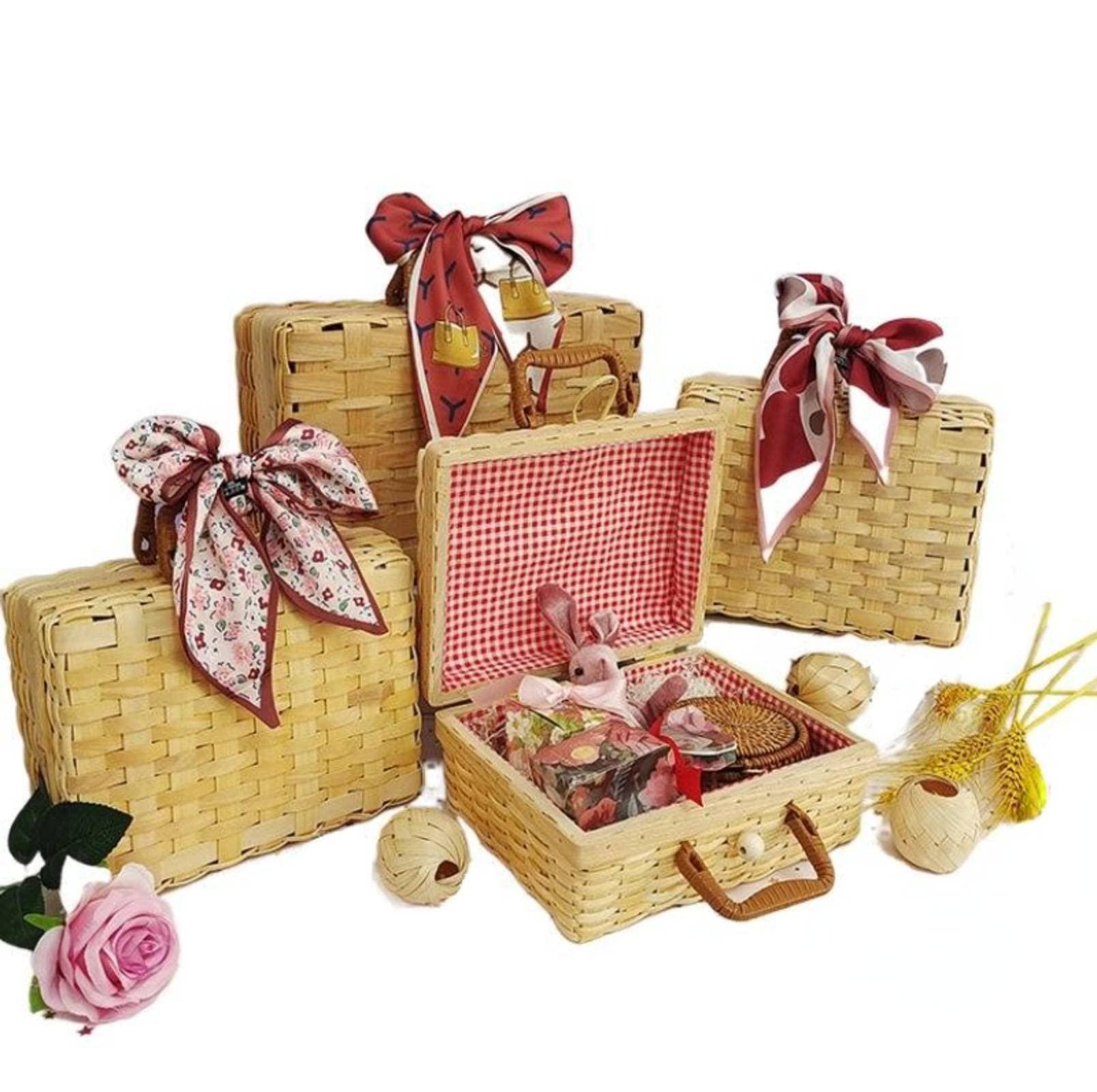 NC NC Source Manufacturer Wood Piece Picnic Box Retro Storage Luggage Photo Props organizing Box Suitcase Hand Gift Box