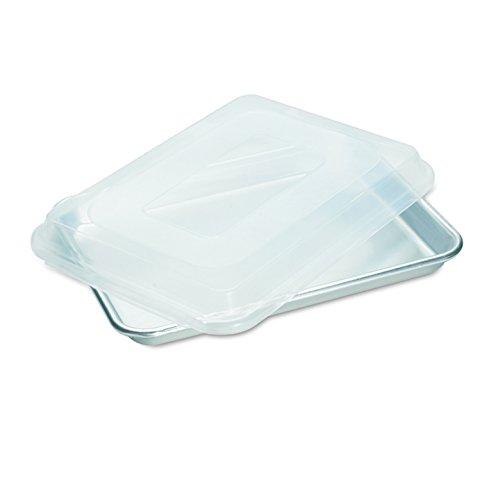 Nordic Ware Nordic Ware Natural Aluminum Commercial Baker's Quarter Sheet with Lid