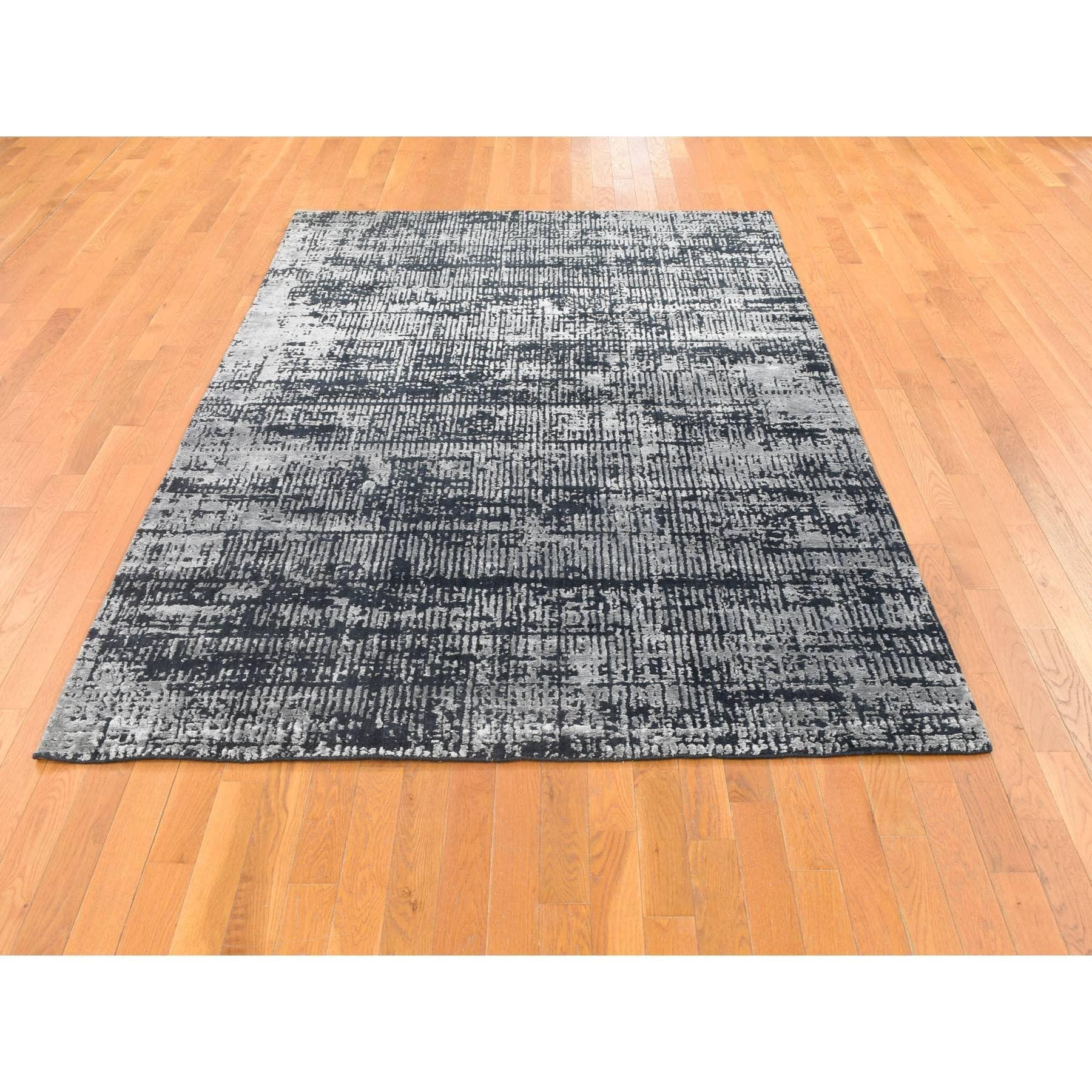 Shahbanu Rugs Shahbanu Rugs Black and Silver Modern Wool and Plant Based Silk Hand Loomed Oriental Rug (5'10"x9')