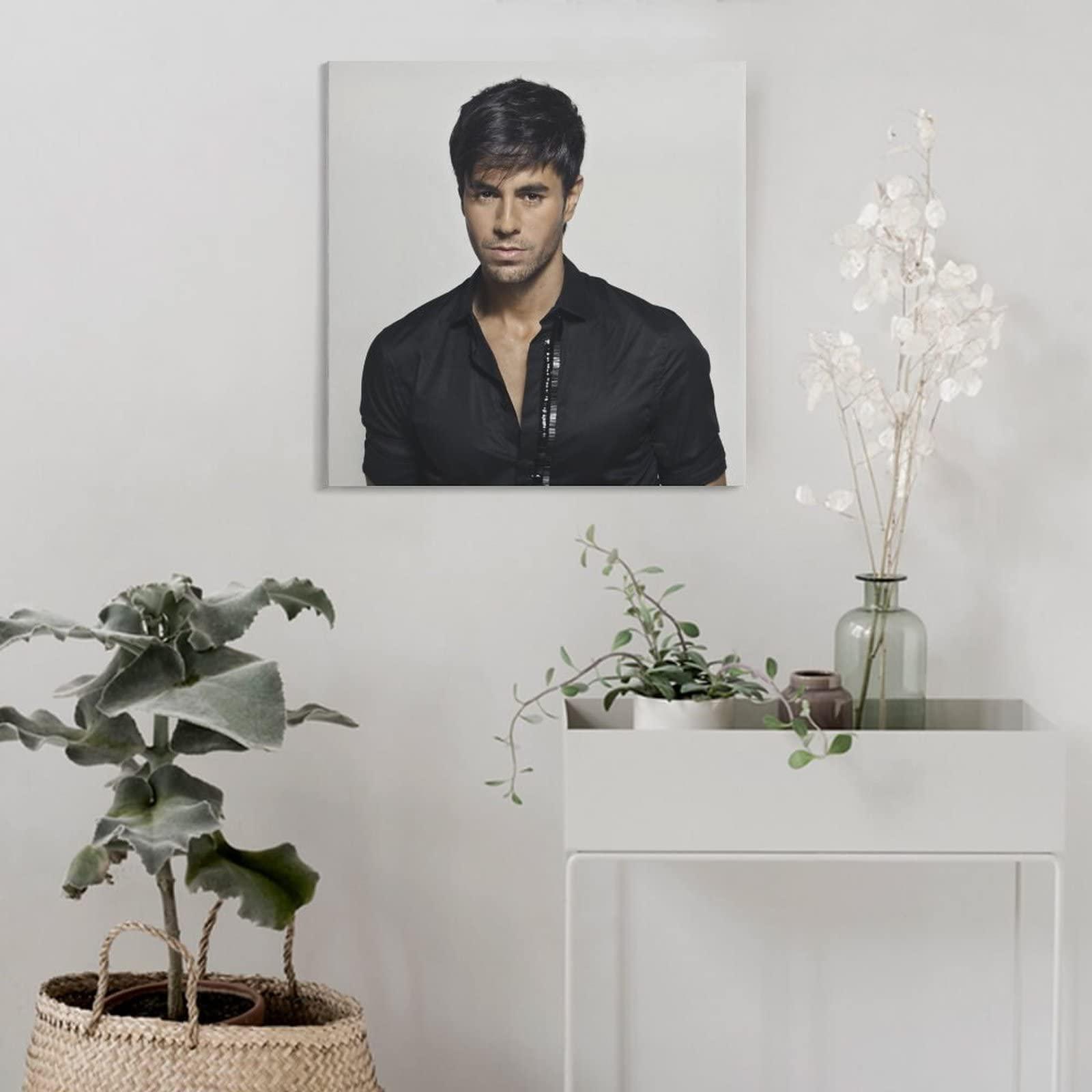 CAIXU Enrique Iglesias Pop Singer-songwriter Poster (4) Artworks Canvas Poster Room Aesthetic Wall Art Prints Home Modern Decor Gifts Framed-unframed 28x28inch(70x70cm)