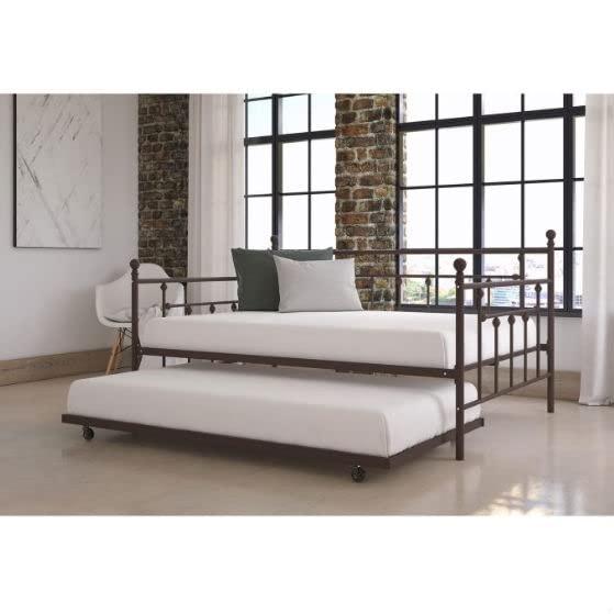 Fast Furnishings Fast Furnishings Full Size Bronze Metal Daybed with Twin Roll-Out Trundle Bed