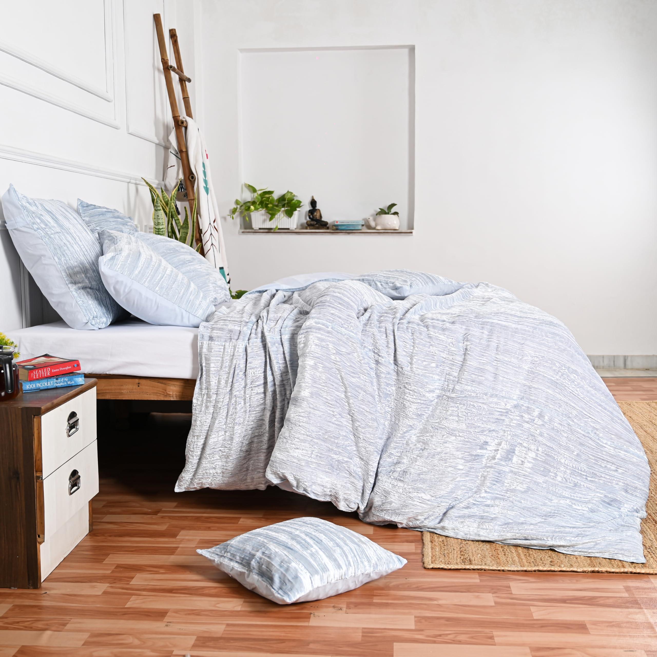 DecorAvenue DecorAvenue Ultra-Luxe Crushed Velvet Duvet Cover, Boho Bedding UO Comforter Bedding Donna Cover,3 Pc Duvet Set, Velvet Bedding Set(Pastle Blue,Full 80\" x 90\")