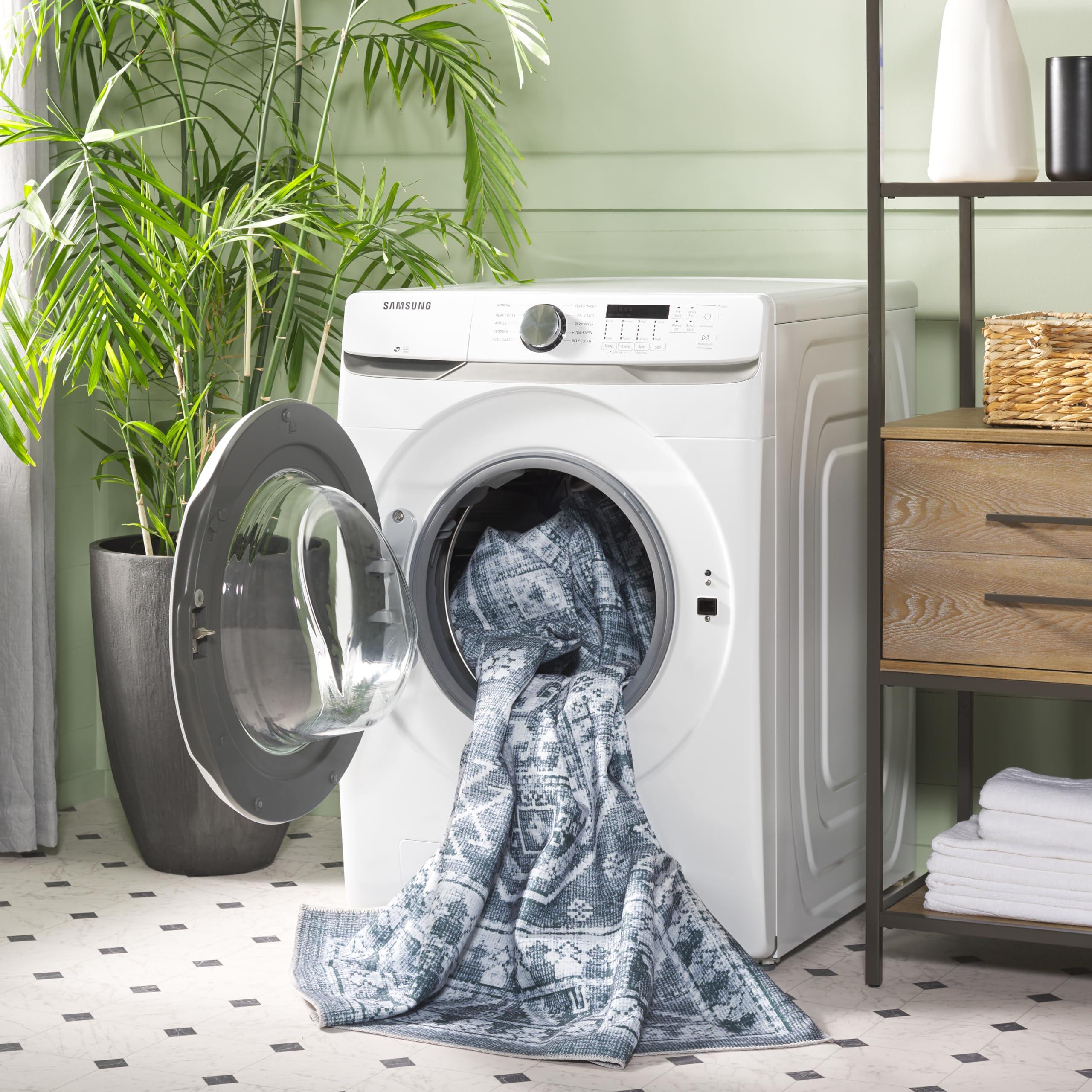 Safavieh SAFAVIEH Arizona Collection Round Rug - 6' Round, Grey Green & Ivory, Traditional Design, Washable & Slip Resistant, Ideal for High Traffic Areas in Living Room, Bedroom & Dining Room (ARZ108F-6R)