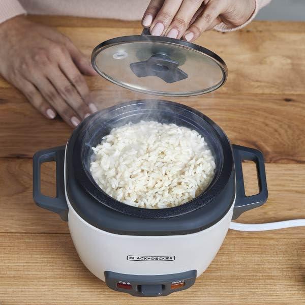 BLACK+DECKER BLACK+DECKER 3-Cup Rice Cooker, 1.5-cup Uncooked Rice, 3 Cups Cooked, Steaming Basket, Removable Non-Stick Bowl, One Touch