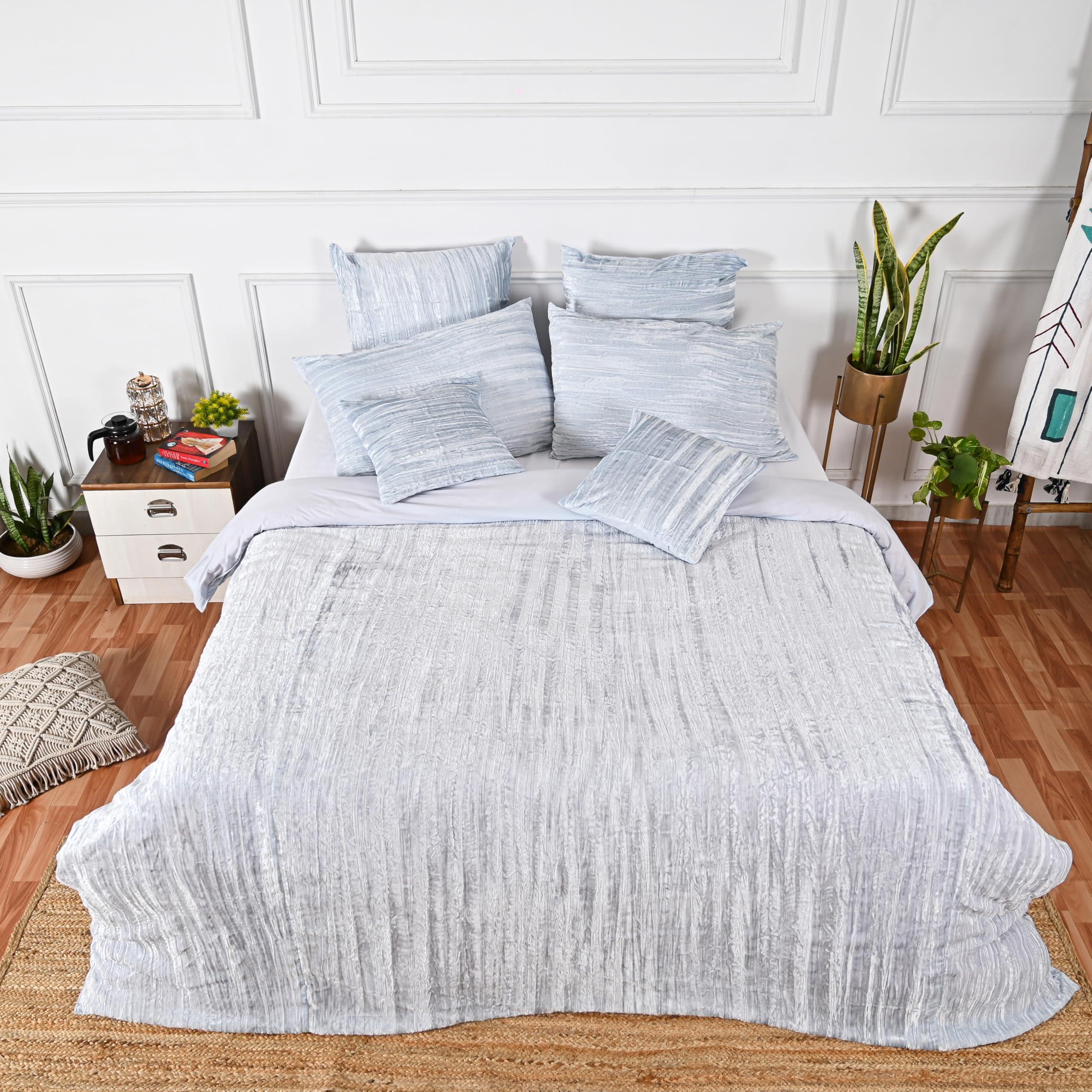 DecorAvenue DecorAvenue Ultra-Luxe Crushed Velvet Duvet Cover, Boho Bedding UO Comforter Bedding Donna Cover,3 Pc Duvet Set, Velvet Bedding Set(Pastle Blue,Full 80\" x 90\")
