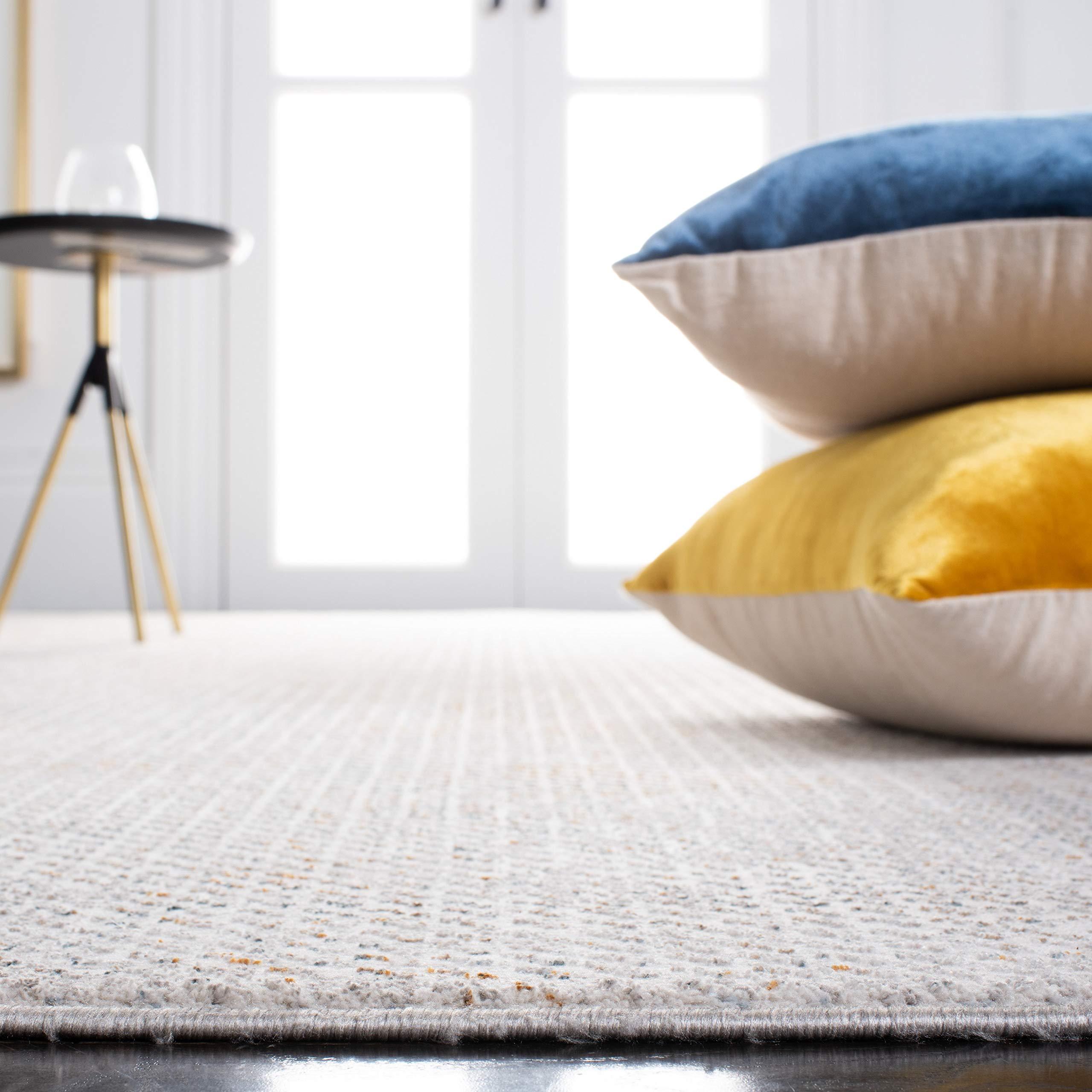 Safavieh SAFAVIEH Sonoma Collection Area Rug - 6'7" Square, Grey & Ivory, Modern Abstract Distressed Design, Non-Shedding & Easy Care, Ideal for High Traffic Areas in Living Room, Bedroom (SON370F)