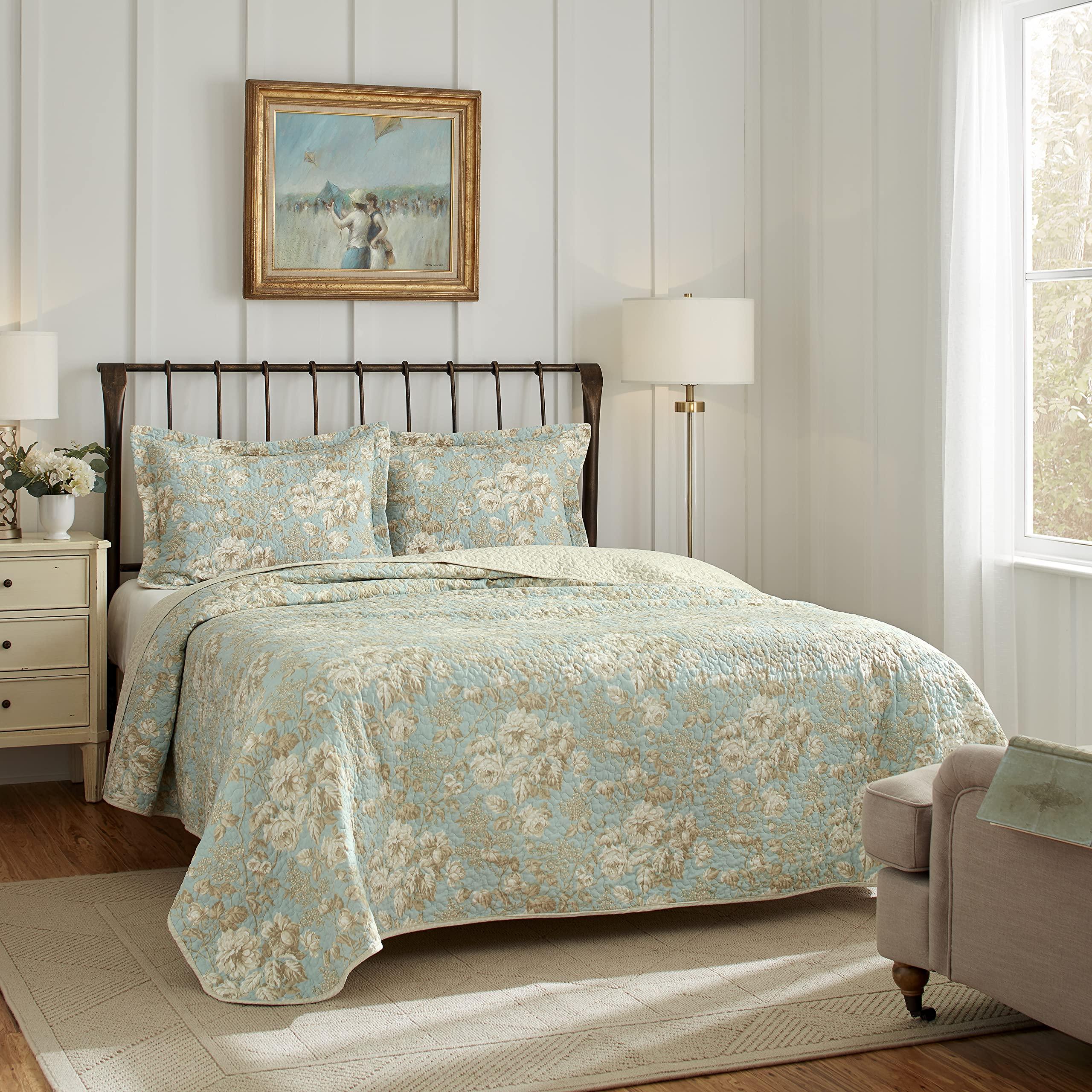 Laura Ashley Laura Ashley Home - Queen Quilt Set, Cotton Reversible Bedding with Matching Shams, Bedroom Decor Ideal for All Seasons (Brompton Green, Queen)