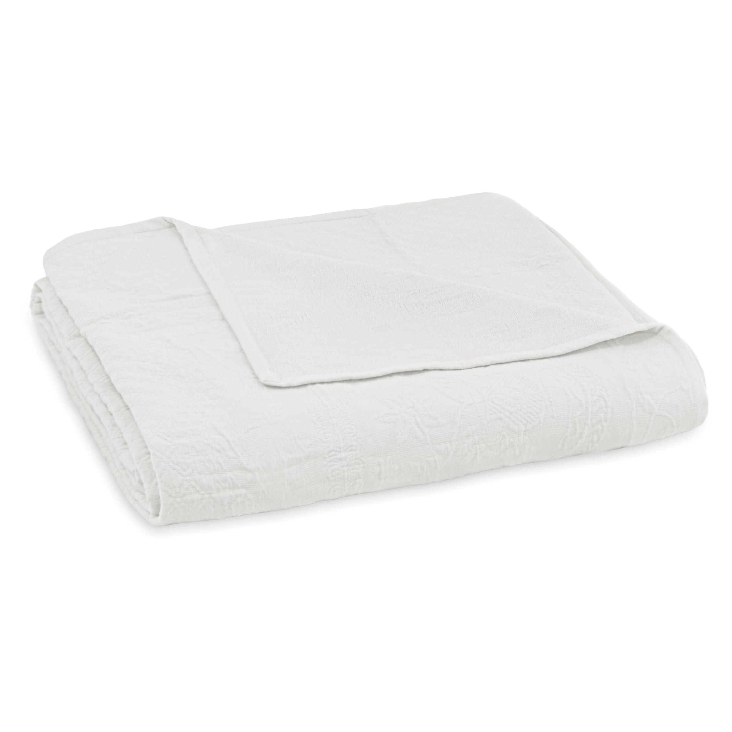 Historic Charleston HISTORIC CHARLESTON Bedspreads Coverlet - King Charles Collection 120\" x 114\" Size 100% Cotton Oversized Matelasse Bed Spread, King/Cal King, White