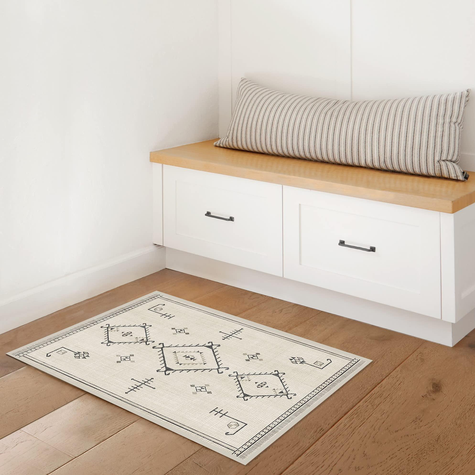 RUGGABLE Ruggable Washable 2x3 Area Rug, Damali Black & White, Premium Rugs for Living Room, Bedroom, Kitchen, Office, Classroom with Gripper Non Slip Pad