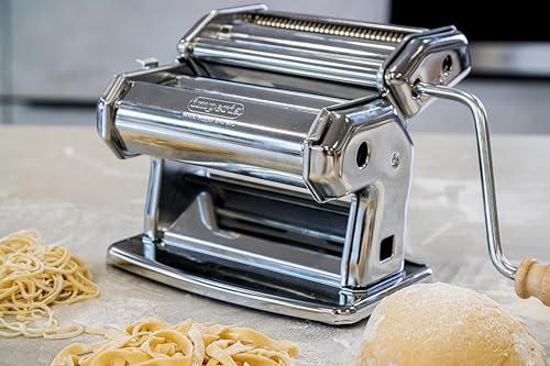 Imperia Imperia IPasta Classic Line. Pasta Machine 100% Made in Italy. Fresh pasta machine in steel. Manual roller with crank. Creates dough sheets for Lasagne, Tagliolini, Fettuccine. (End of line)