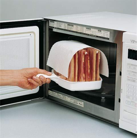 MAKIN BACON The Original Makin Bacon Microwave Bacon Dish - Makes Crispy Bacon in Minutes - Simple, Quick, and Easy to Use - Reduces Fat Content for a Healthier Meal - Molded in The USA