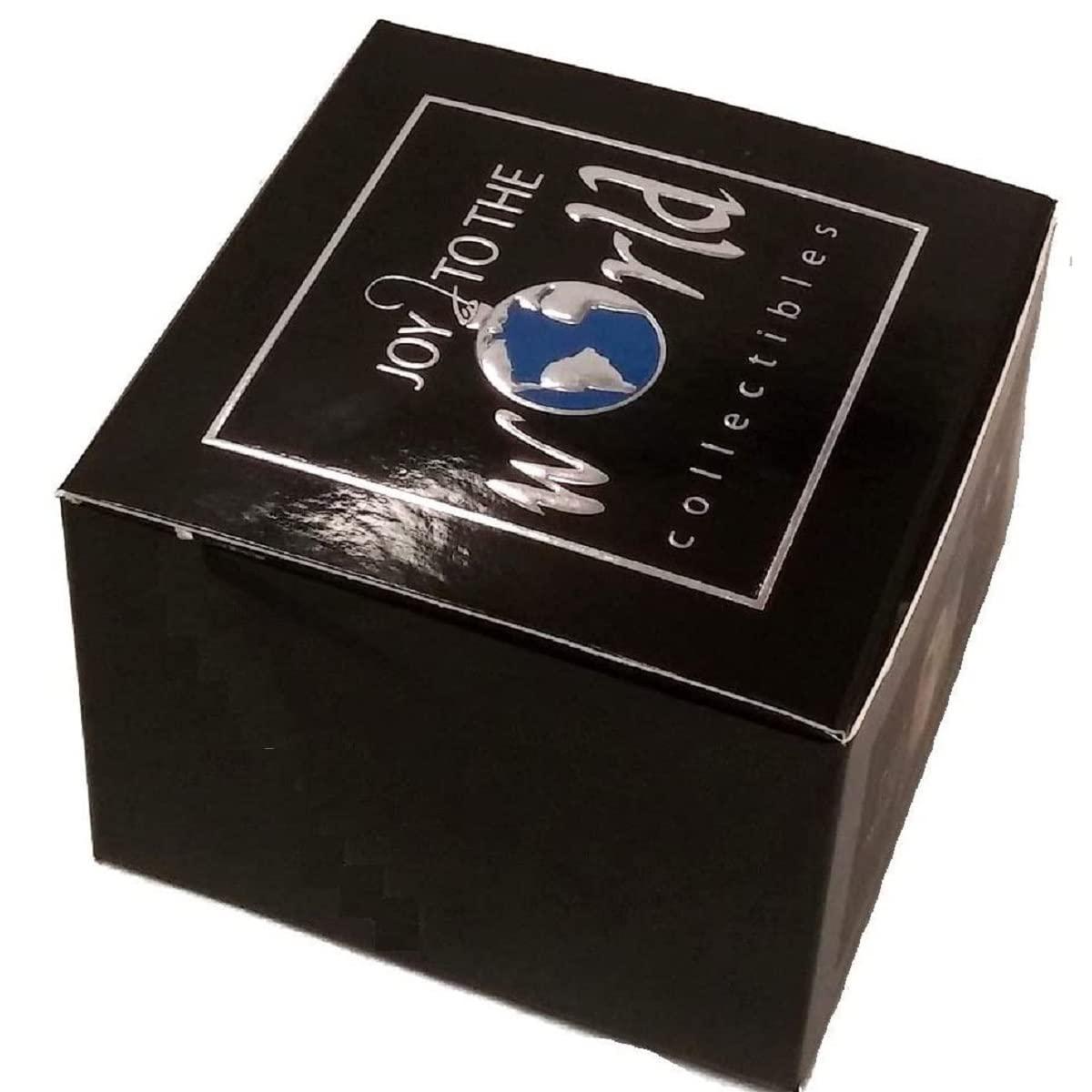 Joy To The World Joy To The World Tan Chihuahua Sitting Polish Glass Christmas Ornament