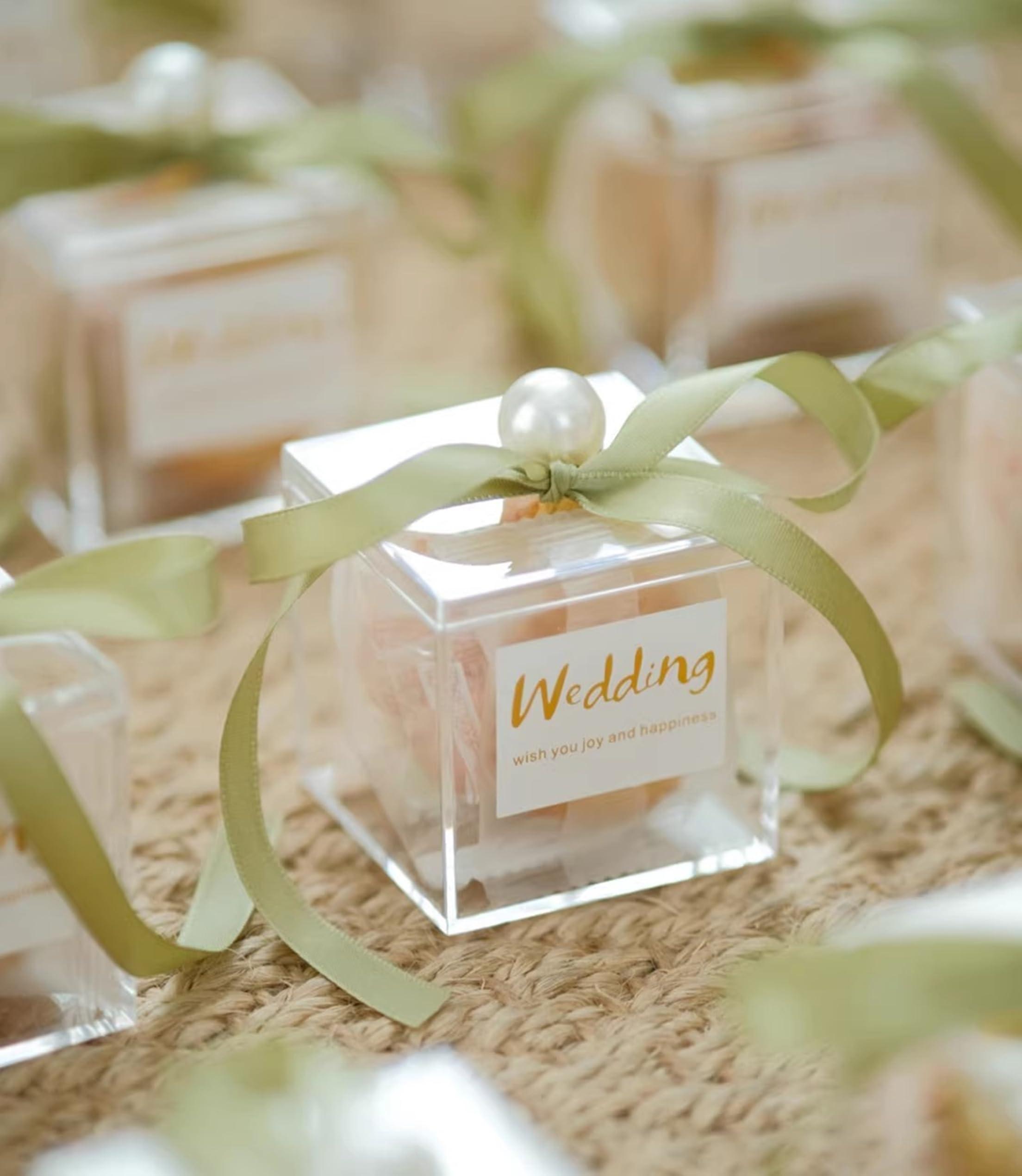 KissYou Acrylic Box Clear Box with Lid 12 Packs Transparent Small Acrylic Candy Box Party Favor Display Square Cube Wedding Birthday Christmas Decorations Party Jewlry Presents Gift Box 2.2x2.2x2.2 Inch