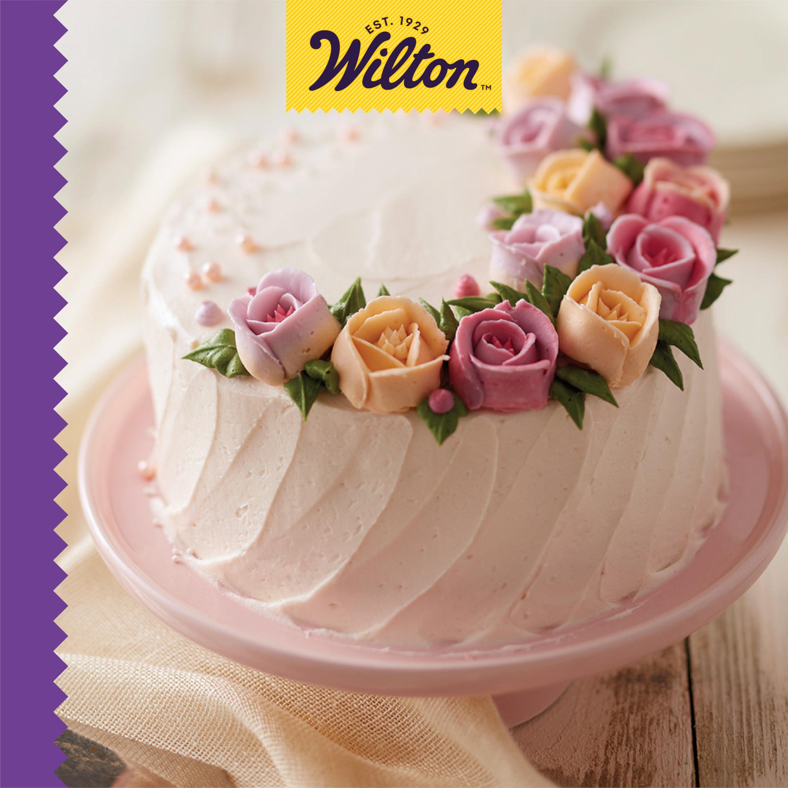 Wilton Wilton Piping Tip Set for Cake & Cupcake Decorating, 55-Piece with Carrying Case